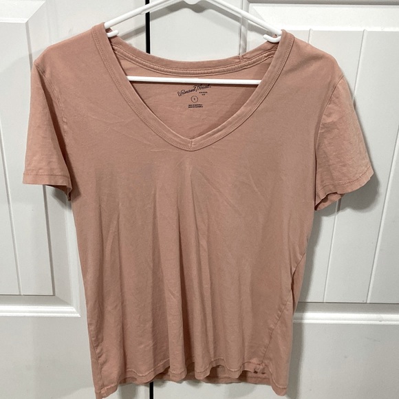 Womens size small peach/salmon colored v neck tee - Picture 1 of 2